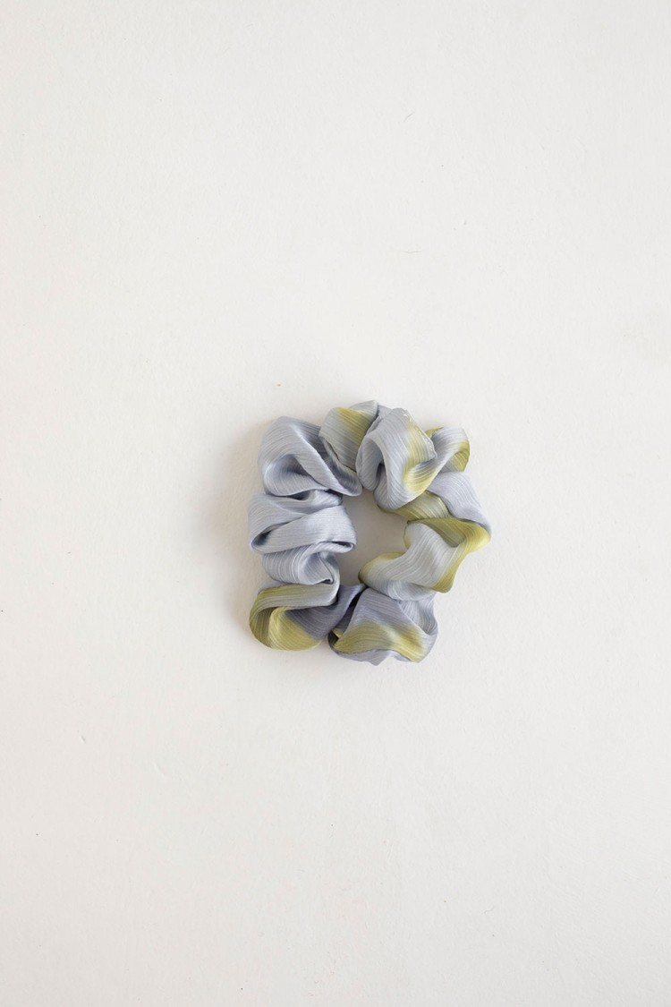 FIYI SCRUNCHIE