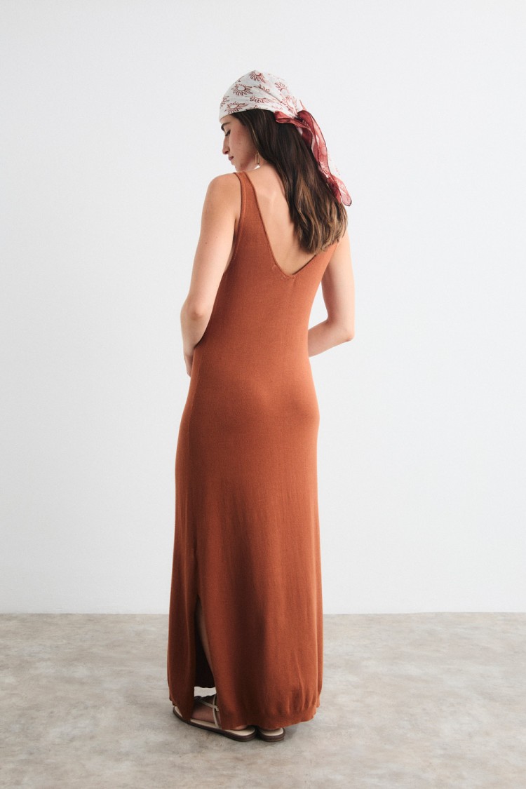 ROBE YAKIRA